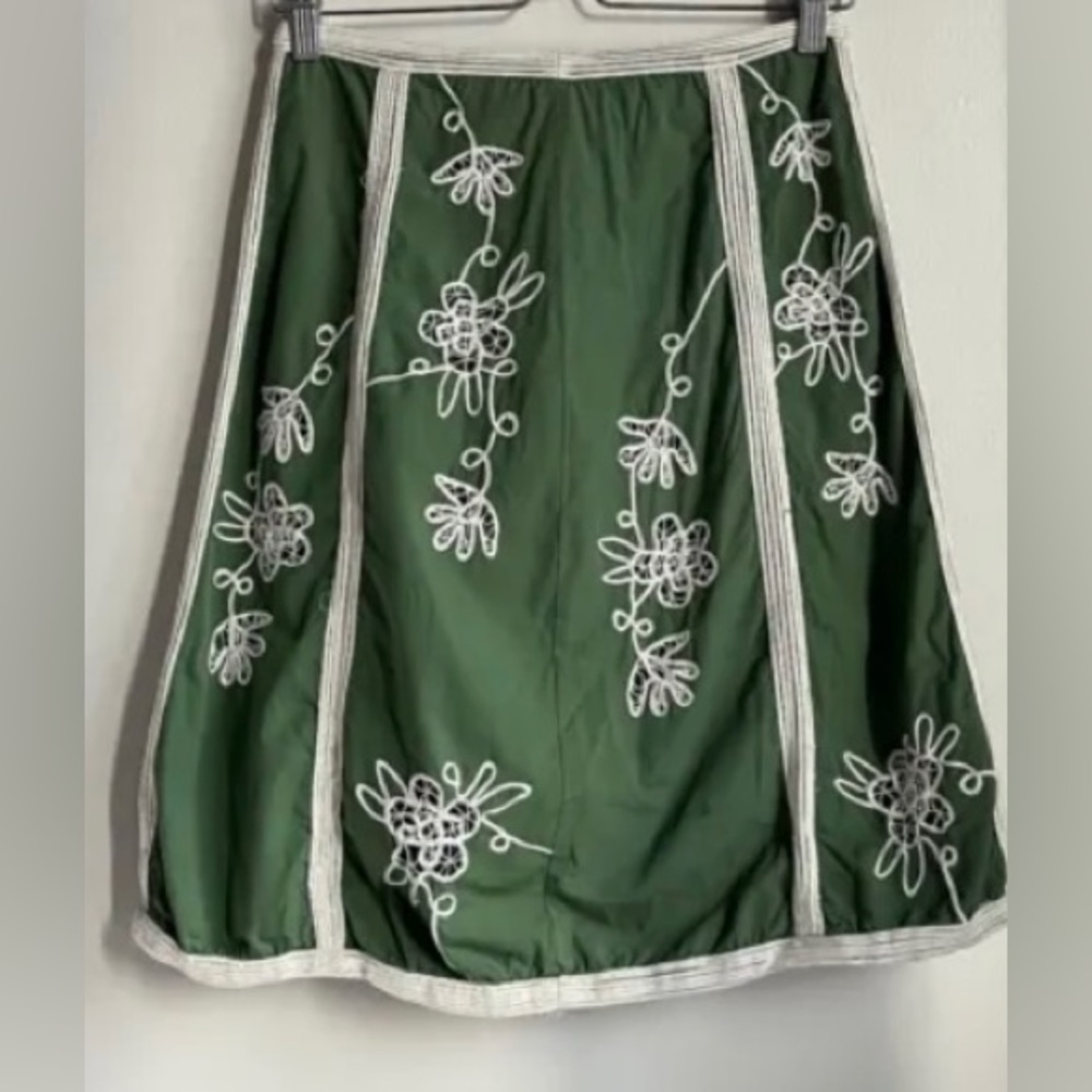 IPSA Anthropologie Women's Embroidered A-Line Skirt in Green